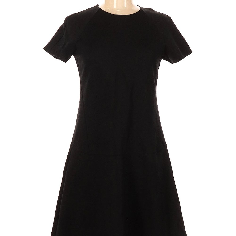 Uniqlo Short-Sleeve Shift/Flare Dress - Black - Only worn once!